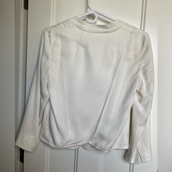 ANTHROPOLOGIE Ivory open front, split back short jacket.  Cartonnier Size 4. - Picture 3 of 6